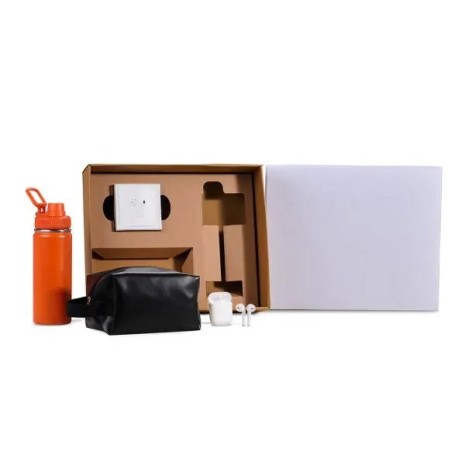 Kit Garrafa, Necessaire e Fone 3 Pçs Personalizado